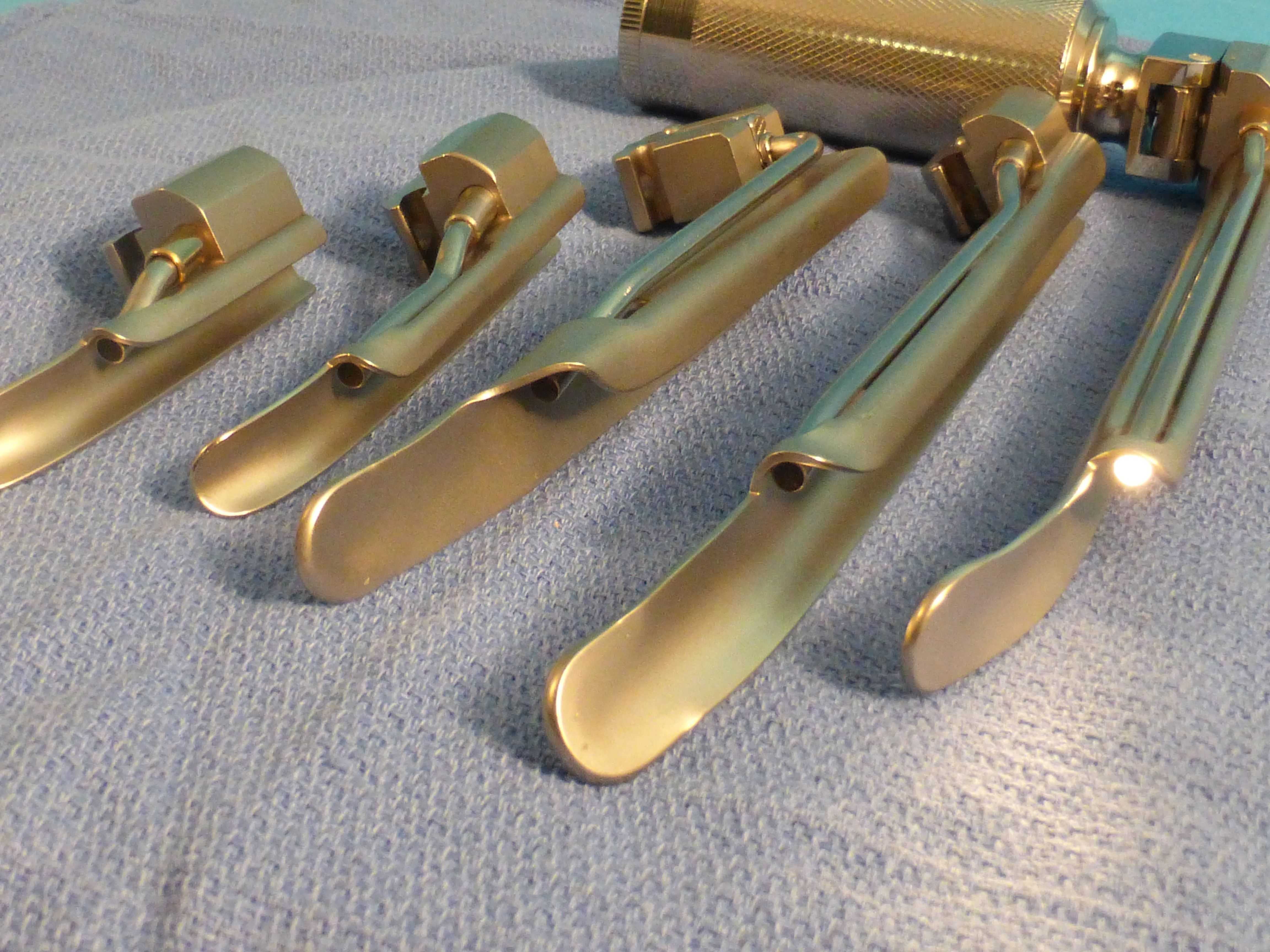 Rusch FOCS MILLER STYLE LARYNGOSCOPE BLADE SET NWS Medical Scientific